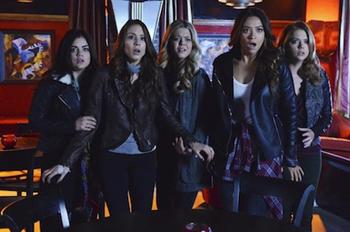 2014 Teen Choice Awards: 'Pretty Little Liars' Leads TV Nominations