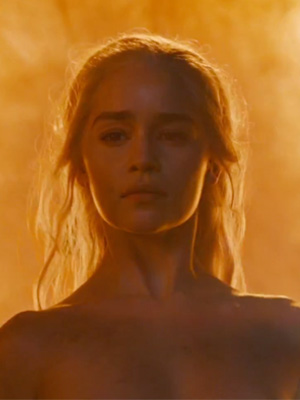 Khaleesi in fire.jpg