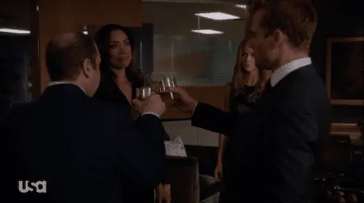 Suits 610 3.png