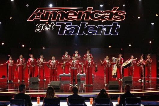 agt12-7mariachinuefvosantaderphoto.JPG