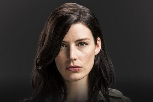 Jessica Pare as Mandy Ellis