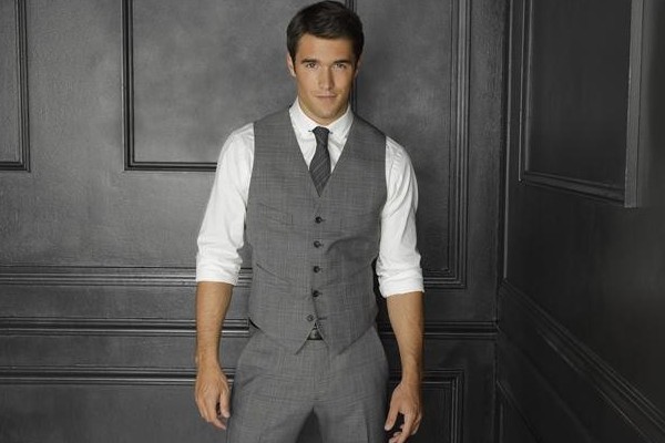 Josh Bowman, Revenge