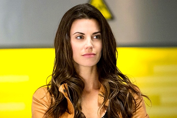 Meghan Ory, Intelligence