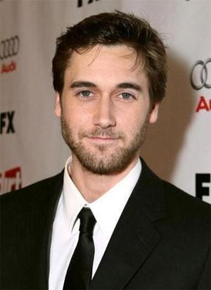 Ryan Eggold (90210)