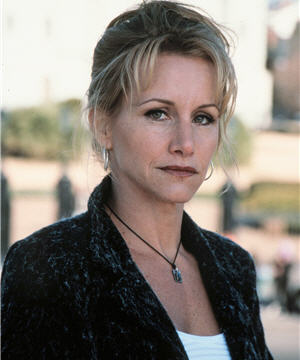What Are They Up To? Gabrielle Carteris of Beverly Hills 90210