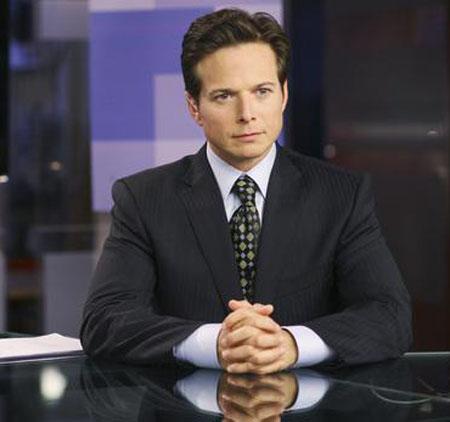 Scott Wolf, V