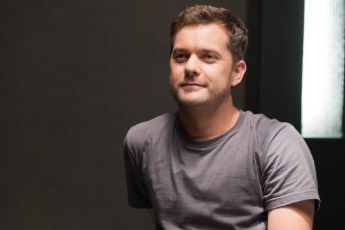 #19 Joshua Jackson, Fringe