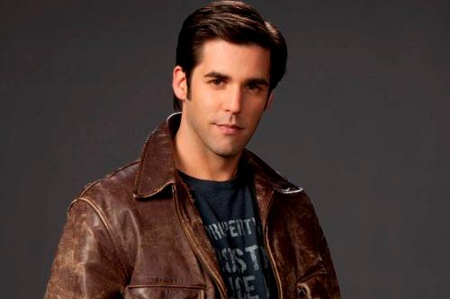 #53 Jordan Bridges, Rizzoli and Isles