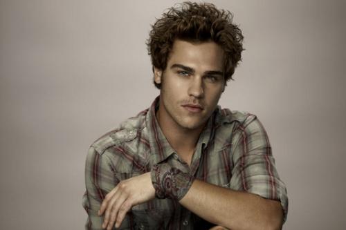 Grey Damon