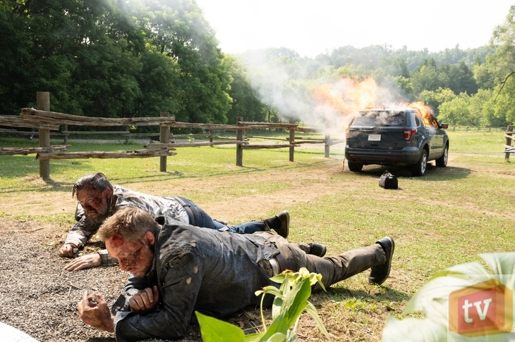 Sheriff Country S1E5: “Expecting Trouble.” (Pictured: Craig Lauzon as Agent Chavez and Geoff Scovell as US Marshal Frank)