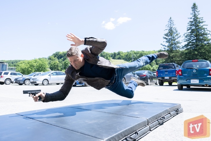 Sheriff Country S1E5: “Expecting Trouble.” (Pictured: Matt Lauria)