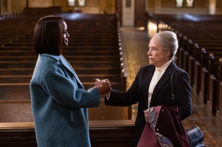 Matlock S2E6 - Skye P. Marshall as “Olympia Lawrence” and Kathy Bates as “Madeline Matlock”