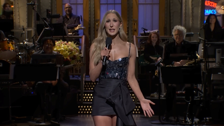 Nikki Glaser Stand-Up Monologue on SNL